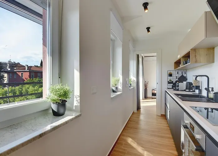 Giardini Penthouse Apartman Póla